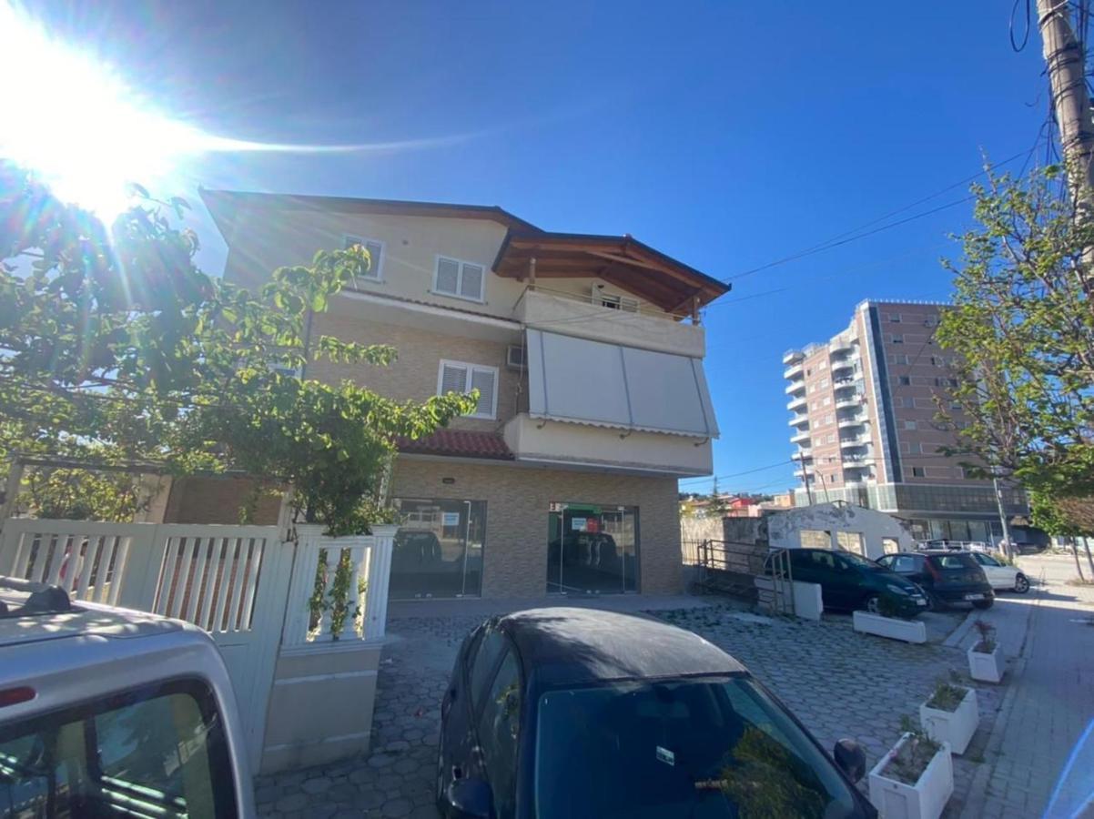 Trip-Stop Apartments Vlore Ngoại thất bức ảnh