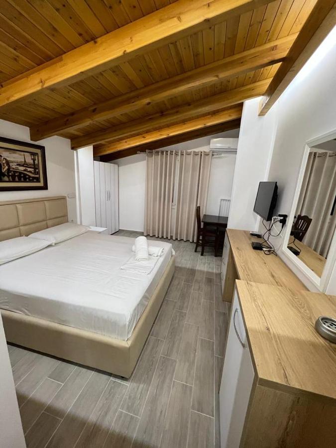 Trip-Stop Apartments Vlore Ngoại thất bức ảnh
