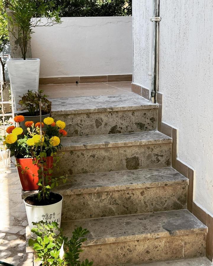 Trip-Stop Apartments Vlore Ngoại thất bức ảnh