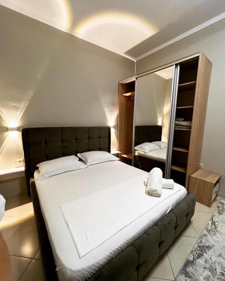 Trip-Stop Apartments Vlore Ngoại thất bức ảnh