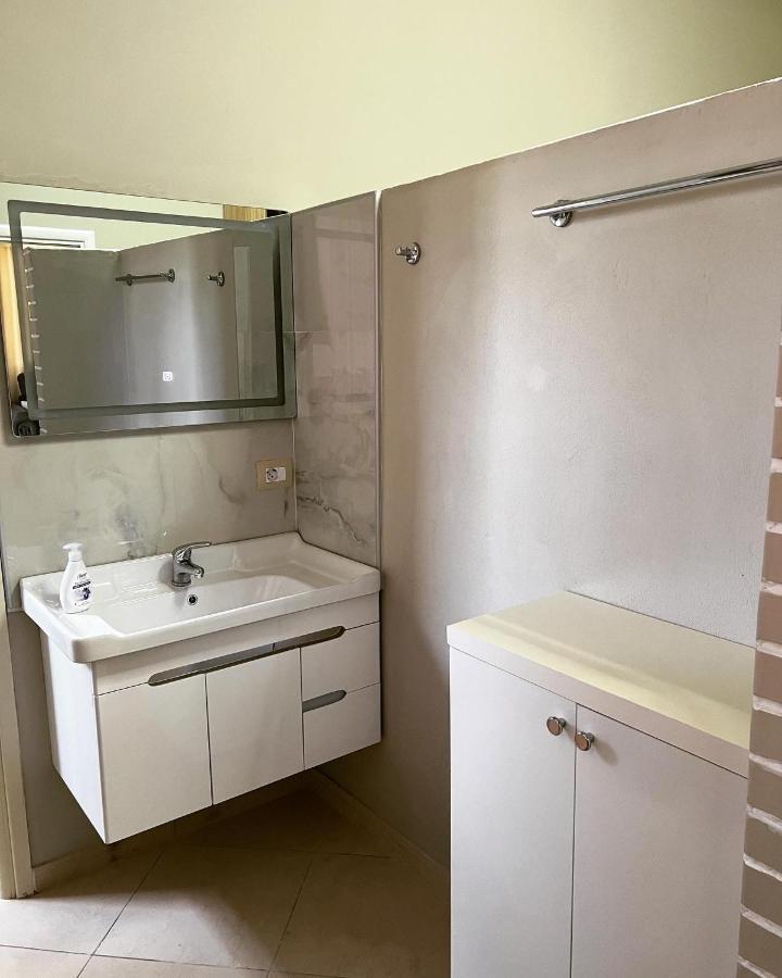Trip-Stop Apartments Vlore Ngoại thất bức ảnh