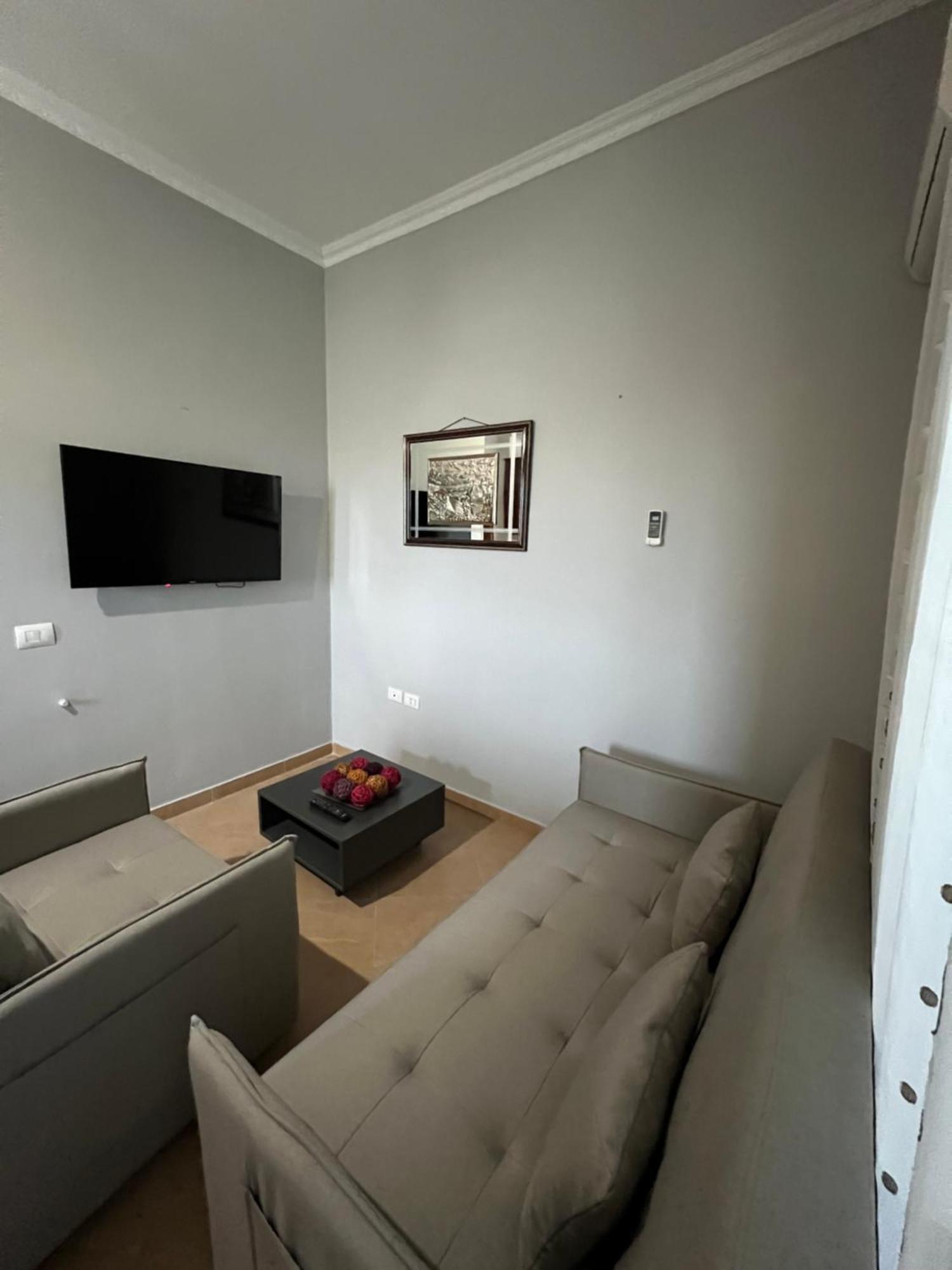 Trip-Stop Apartments Vlore Ngoại thất bức ảnh
